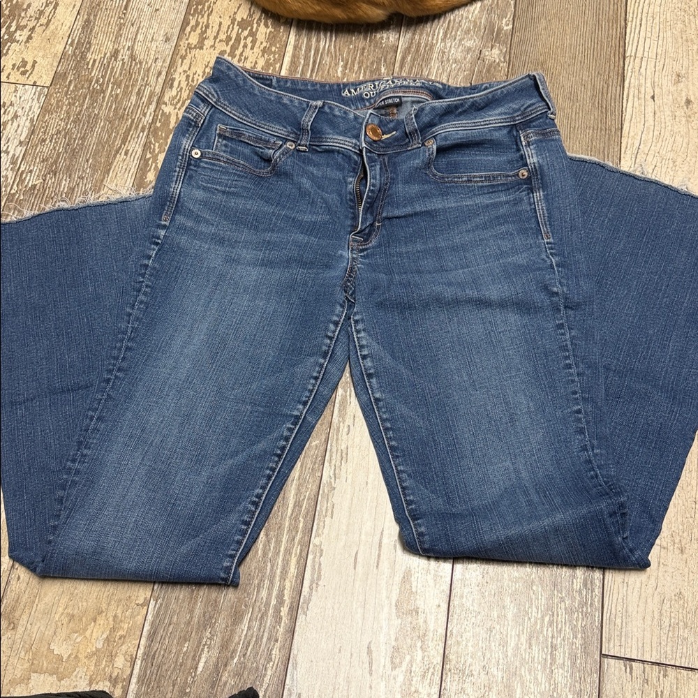 American Eagle Outfitters Mid-Rise Kick Boot
Please Read description.